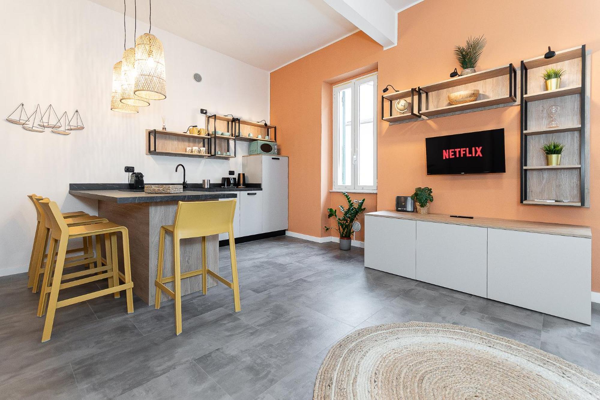 Loano Centro Storico Appartamento Loft Con Parcheggioprivatogratuito Esterno foto
